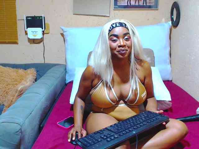 NughtySquirtAngel01 webcam