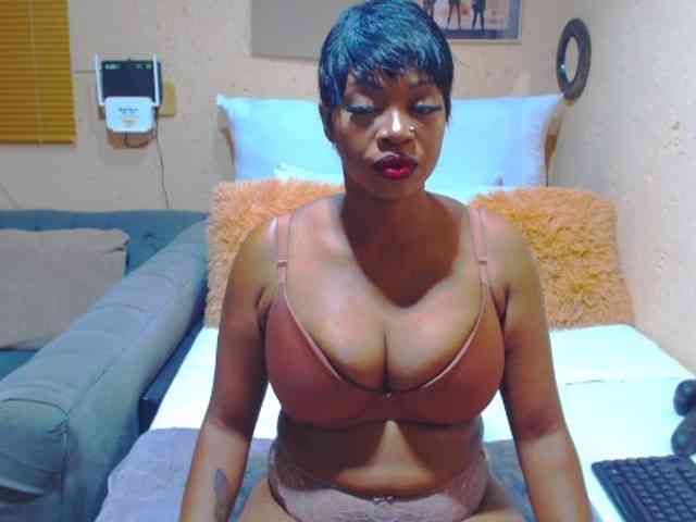 NughtySquirtAngel01 webcam