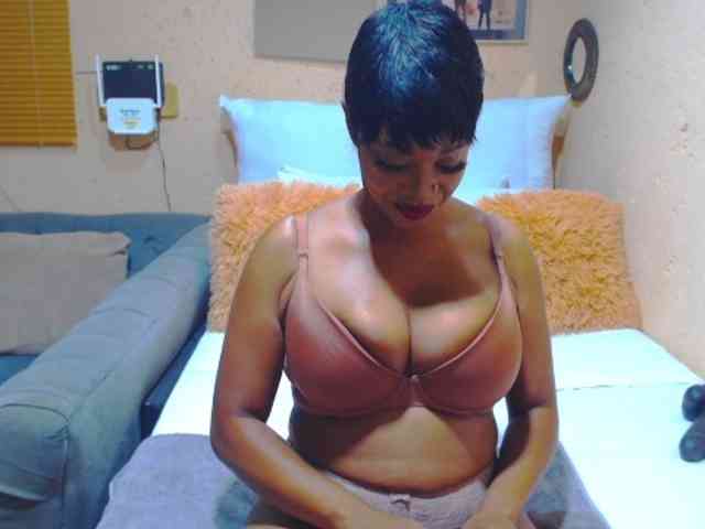 NughtySquirtAngel01 webcam