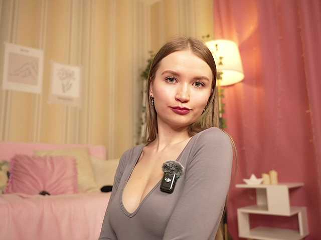  IsabellaTorrance chat room