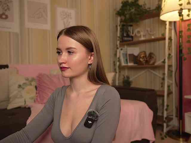 Модель: IsabellaTorrance