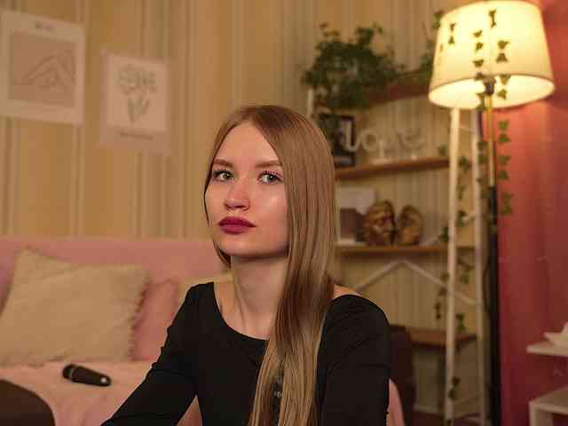 Модель: IsabellaTorrance