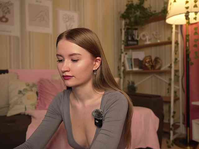 Модель: IsabellaTorrance