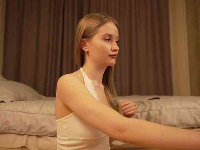 IsabellaTorrance webcam