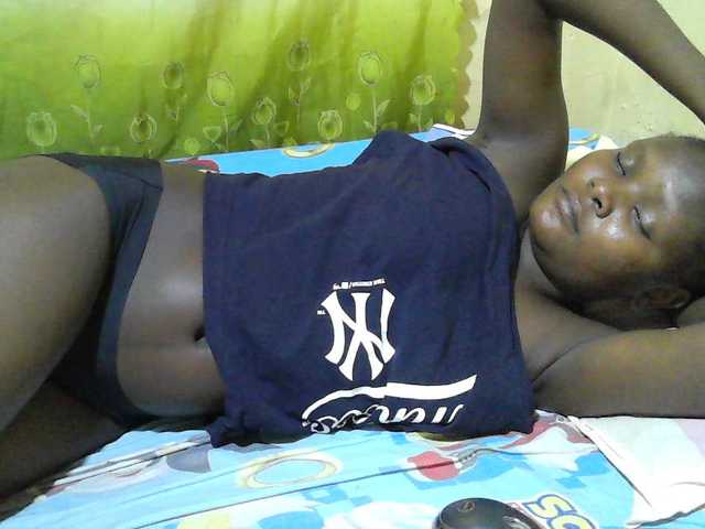 sexy-jenny's BongaCams show and profile