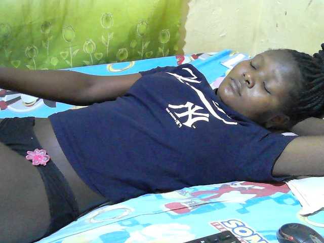 sexy-jenny's BongaCams show and profile