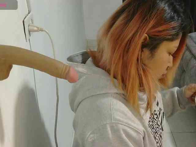 Ashly69 webcam