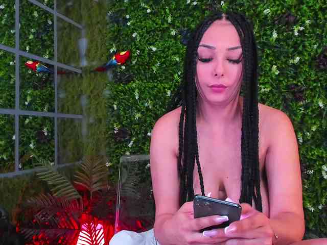 Diamond-naughty webcam