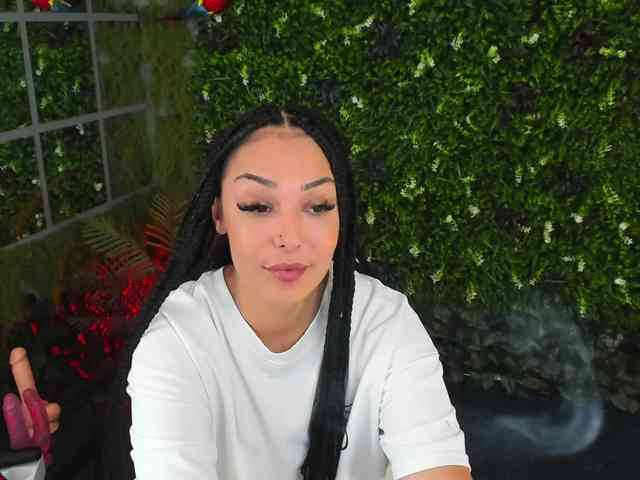 Diamond-naughty webcam