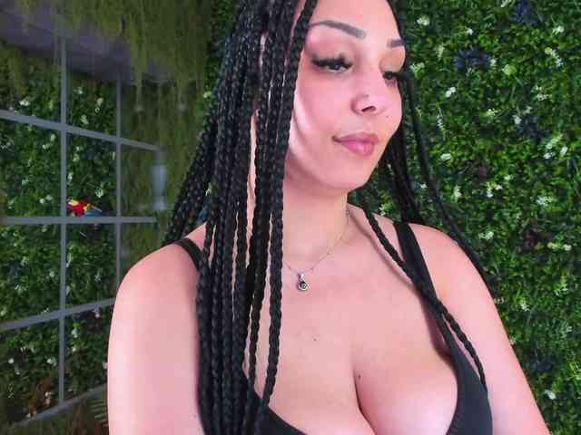 Diamond-naughty webcam