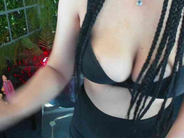 Diamond-naughty webcam