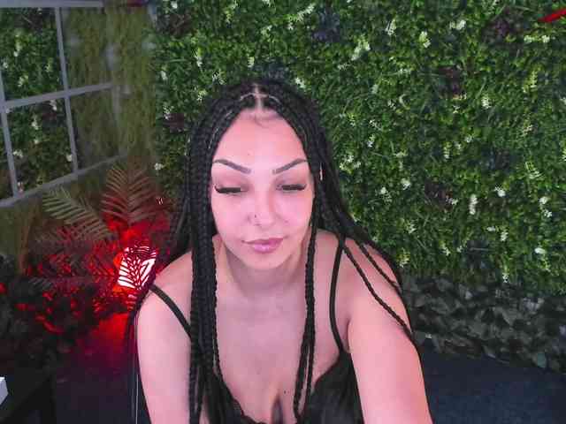 Diamond-naughty webcam