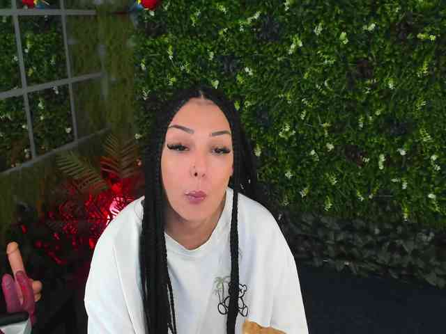 Diamond-naughty webcam