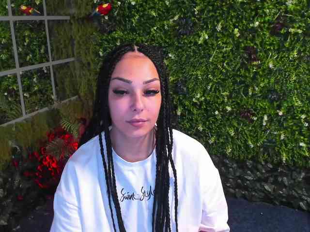 Diamond-naughty webcam