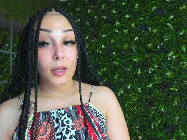 Diamond-naughty webcam