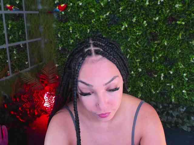 Diamond-naughty webcam