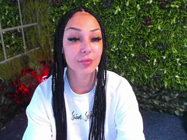 Diamond-naughty webcam