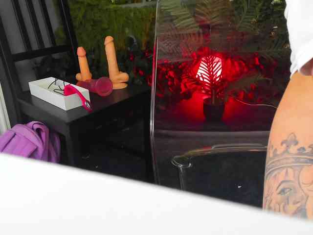Diamond-naughty webcam