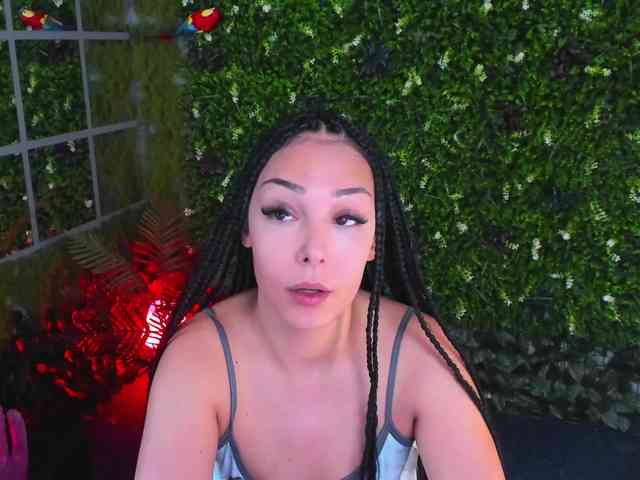 Diamond-naughty webcam