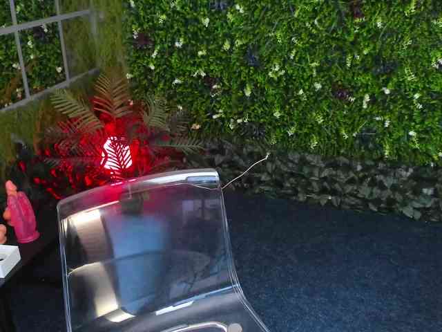 Diamond-naughty webcam
