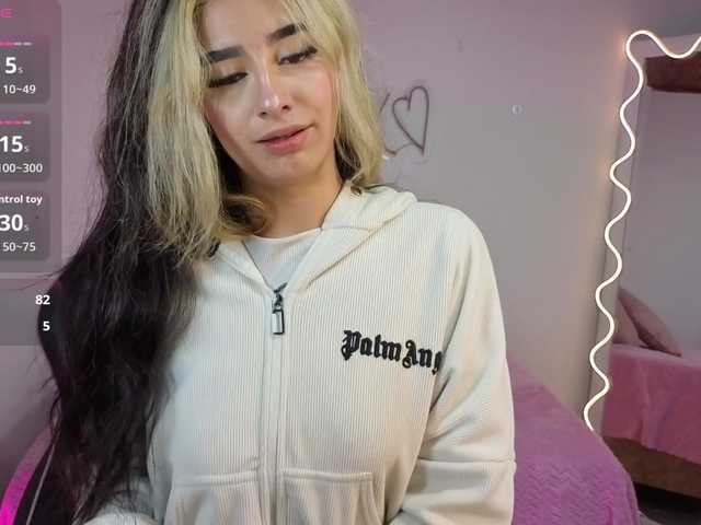 Malory-tay Live Cam on BongaCams