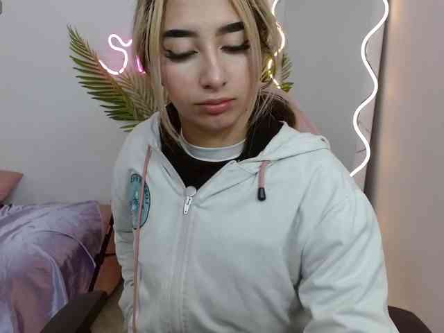 Malory-tay webcam