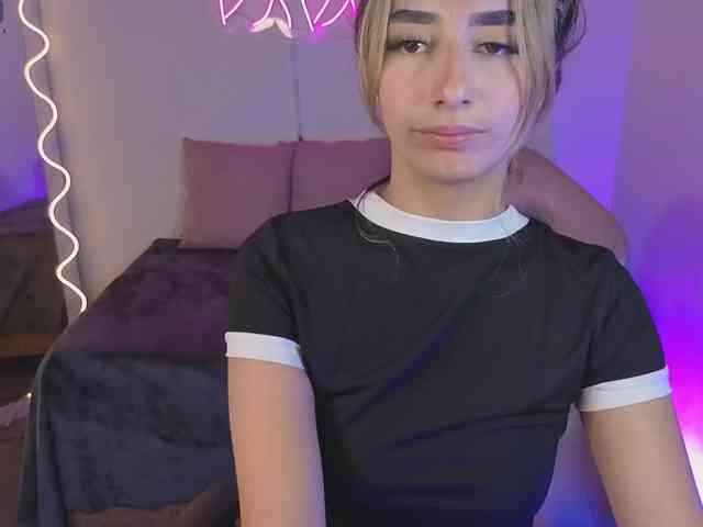Malory-tay webcam