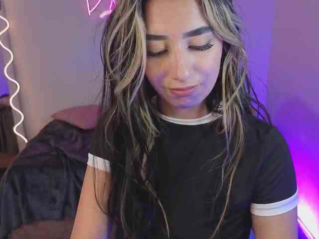 Malory-tay webcam