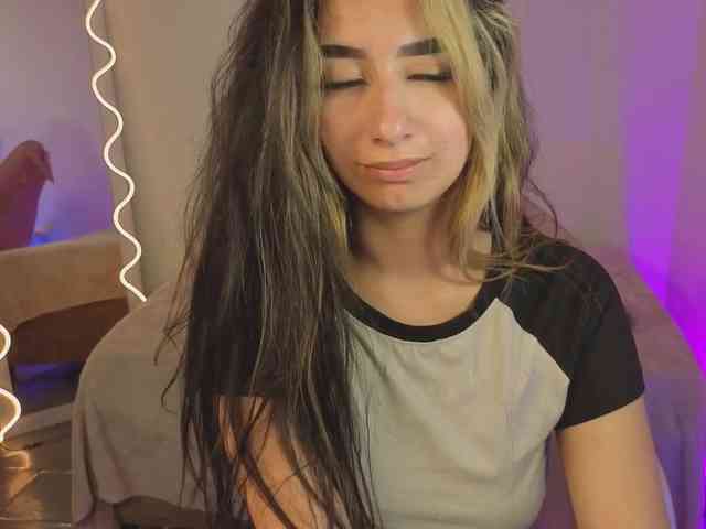 Malory-tay webcam