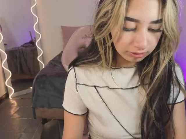 Malory-tay webcam