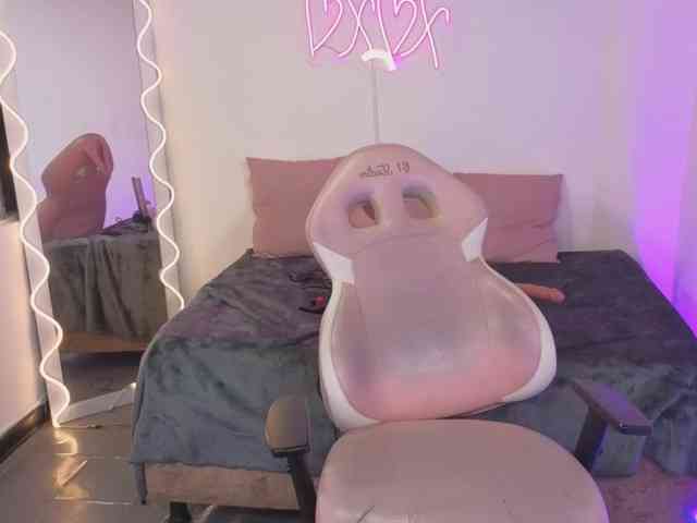 Malory-tay webcam