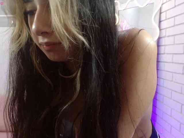 Malory-tay webcam