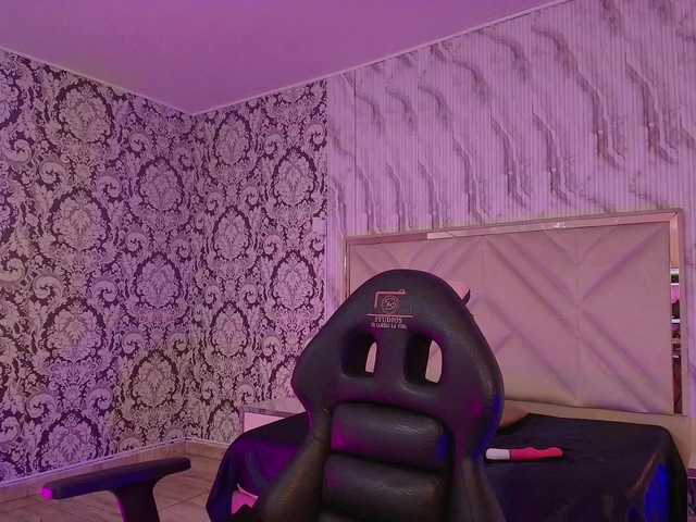 Issa-tay1's BongaCams show and profile