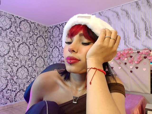 Issa-tay1's BongaCams show and profile