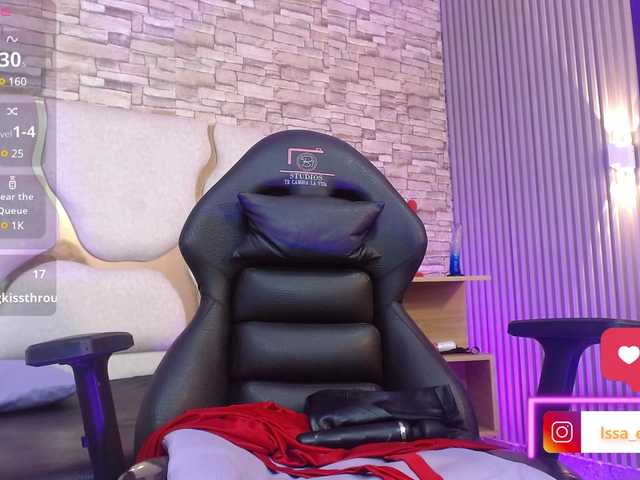  Issa-tay1 chat room