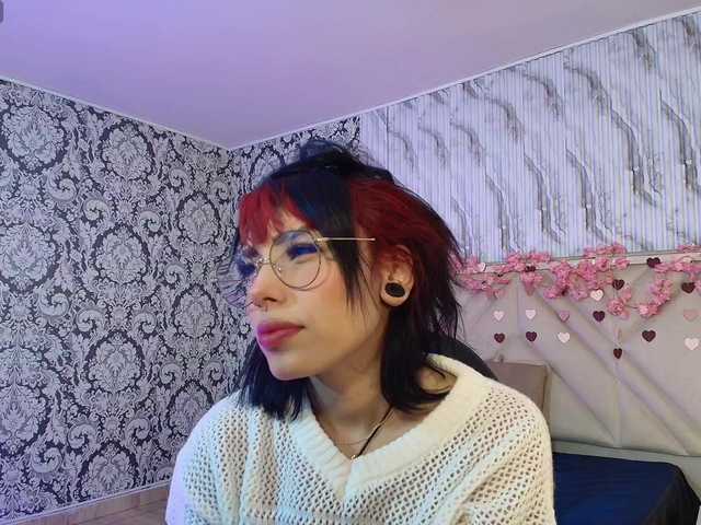 Issa-tay1's BongaCams show and profile