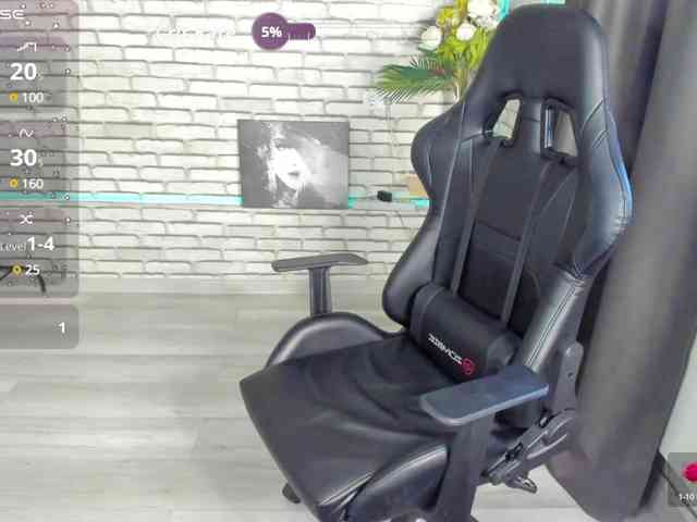 Tonya-Gray webcam