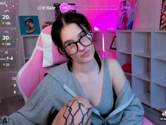 Tonya-Gray webcam