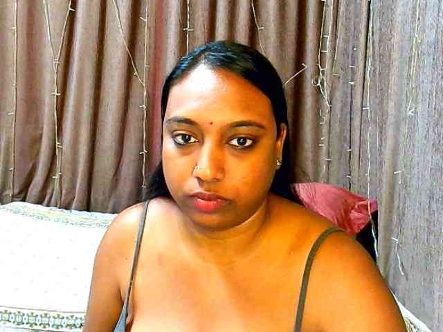 indiandiamon694u webcam