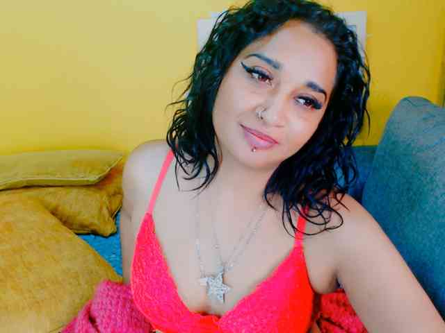 IndianKajolXxx webcam