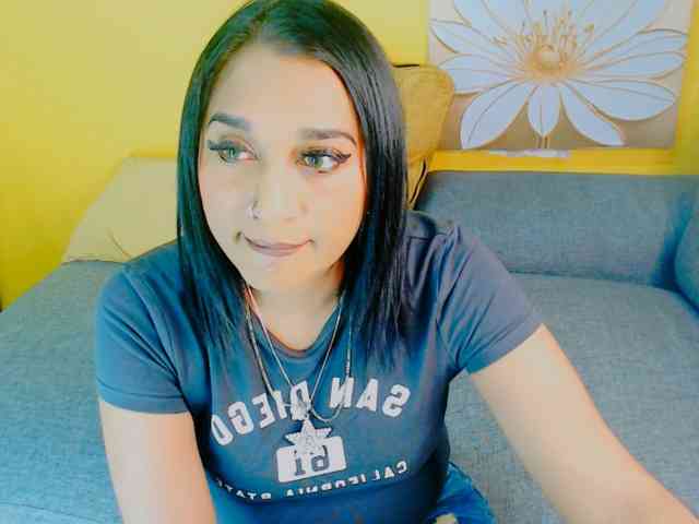 IndianKajolXxx webcam
