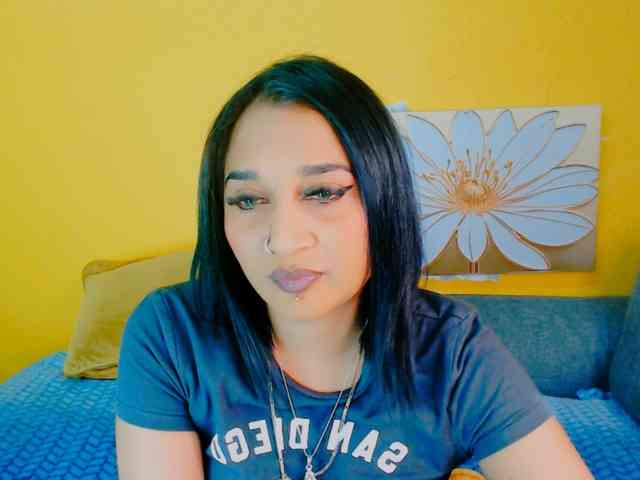 IndianKajolXxx webcam