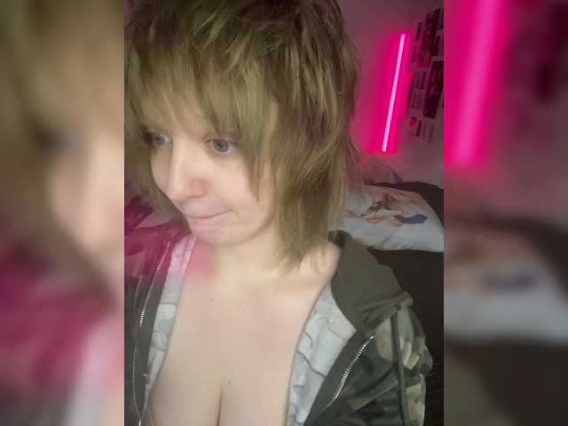 модель tamagotchigirl