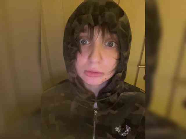 -peDoVo4ka228- webcam