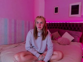 LunaHeadly Porn Show