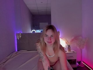 LunaHeadly Porn Show