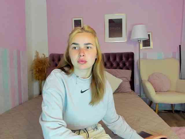 LunaHeadly webcam