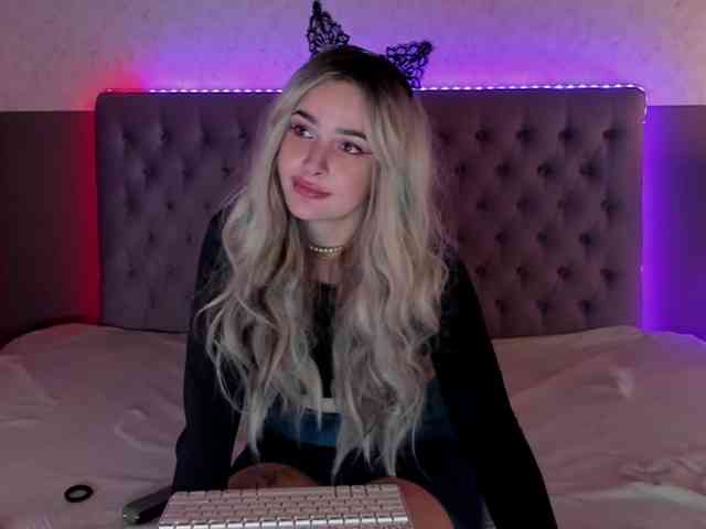 LunaHeadly webcam