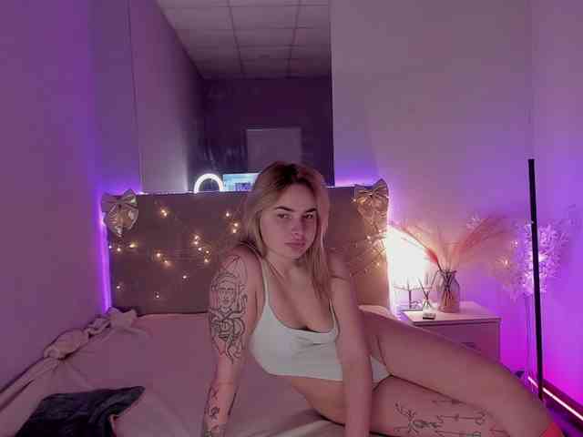 LunaHeadly LunaHeadly