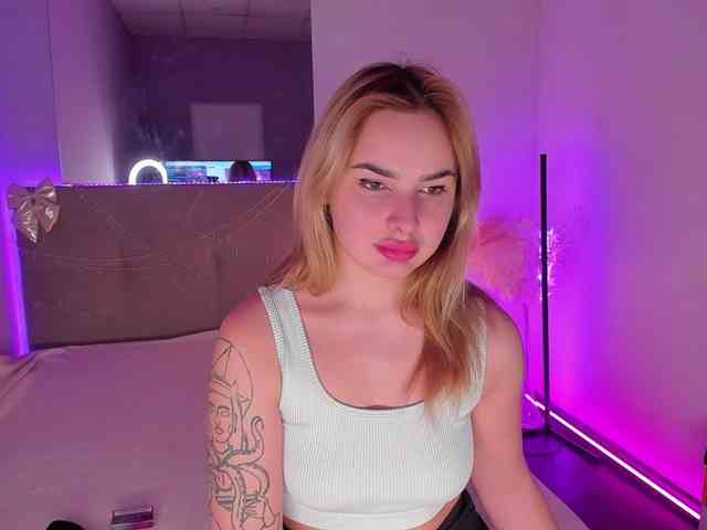 LunaHeadly LunaHeadly